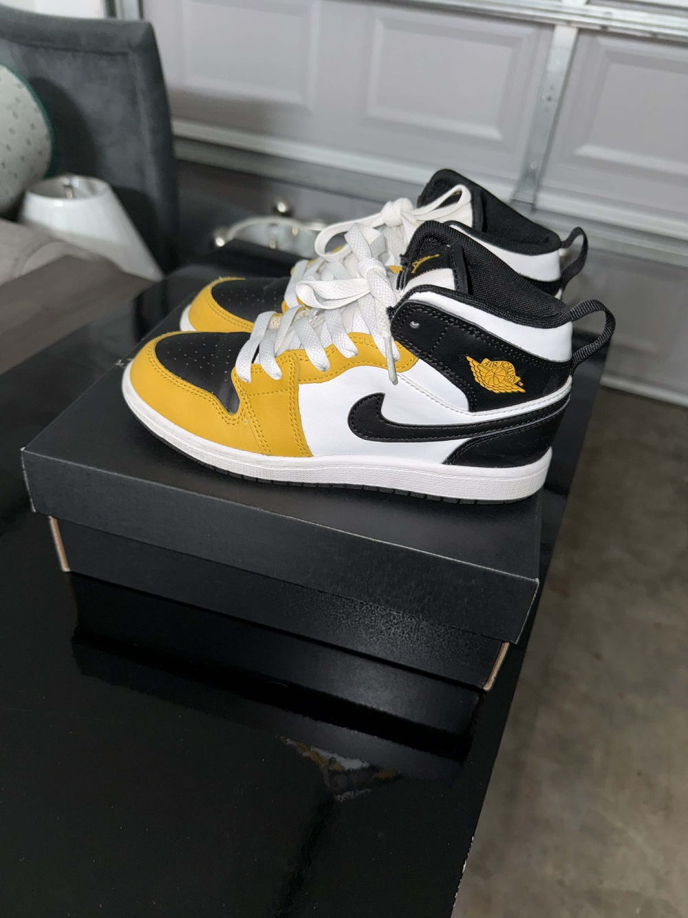 Jordan Kids Sneakers in Black, White & Yellow